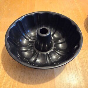 Bundt Cake Pan 10-Inch Nonstick Round Fluted